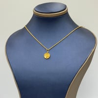 عقد تصميم شمس ذهب عيار 21