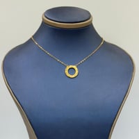 عقد تصميم عالمي ذهب عيار 21