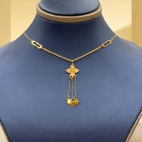 عقد ذهب عيار 21