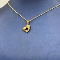 عقد قلب ذهب عيار 18