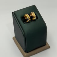 حلق تصميم عالمي ذهب عيار 18