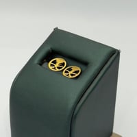 حلق شعار السعودية ذهب عيار 18