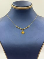 عقد ذهب عيار 21