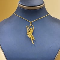 عقد ذهب عيار 21