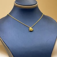 عقد قلب ذهب عيار 18