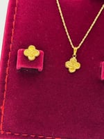 طقم وردة ذهب عيار 18