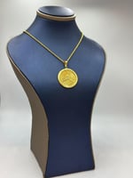 عقد ذهب عيار 18