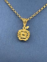 عقد ذهب عيار 18