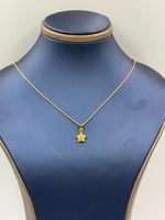 sعقد ذهب عيار 18