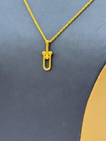 عقد تصميم عالمي ذهب عيار 18