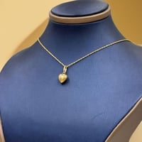 عقد قلب ذهب عيار 18