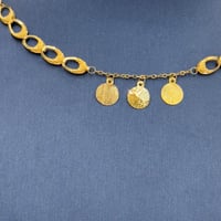 عقد ذهب عيار 21