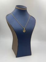 sعقد شعار السعودية ذهب عيار 18