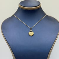 عقد تصميم عالمي ذهب عيار 18