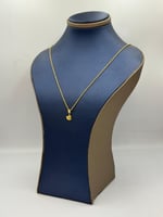 عقد ذهب عيار 18