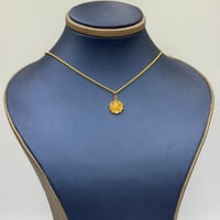 عقد تصميم شمس ذهب عيار 21