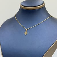 sعقد تصميم عالمي ذهب عيار 18