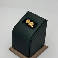 حلق وردة ذهب عيار 21