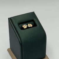 rحلق تصميم عالمي ذهب عيار 18