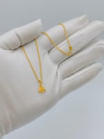 عقد وردة ذهب عيار 21