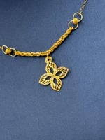 عقد ذهب عيار 21