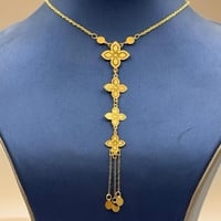 عقد ذهب عيار 21