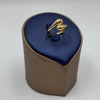 خاتم تصميم عالمي ذهب عيار 18