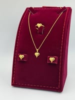 طقم قلب ذهب عيار 18