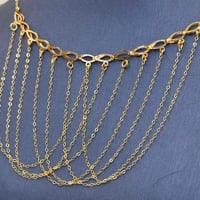 عقد ذهب عيار 21