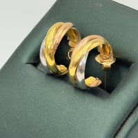 حلق تصميم عالمي ذهب عيار 18