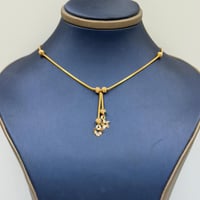 عقد ذهب عيار 22