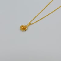 عقد وردة ذهب عيار 21