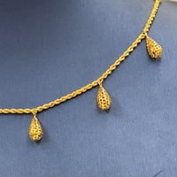 عقد ذهب عيار 21