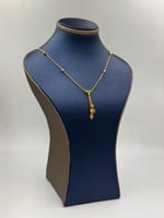 عقد ذهب عيار 22