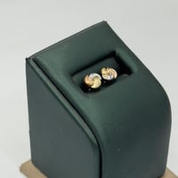 rحلق تصميم عالمي ذهب عيار 18