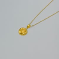 sعقد ذهب عيار 18