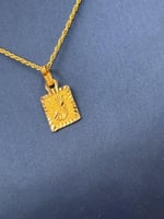 عقد ذهب عيار 21