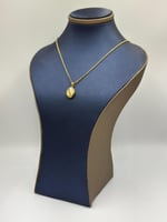 عقد ذهب عيار 18