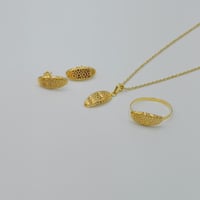 طقم ذهب عيار 18