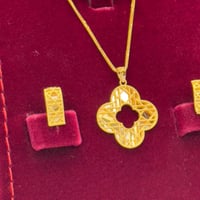 طقم تصميم عالمي ذهب عيار 21