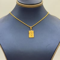 عقد شعار السعودية ذهب عيار 18