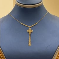 عقد ذهب عيار 21