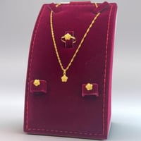 طقم ذهب عيار 18