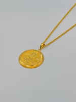 عقد ذهب عيار 21