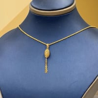 عقد ذهب عيار 21