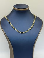 عقد تصميم عالمي ذهب عيار 18