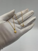 sعقد ذهب عيار 18