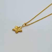 عقد ذهب عيار 21