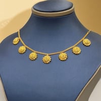 عقد ياسمينة جابر ذهب عيار 21