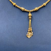 عقد ذهب عيار 22